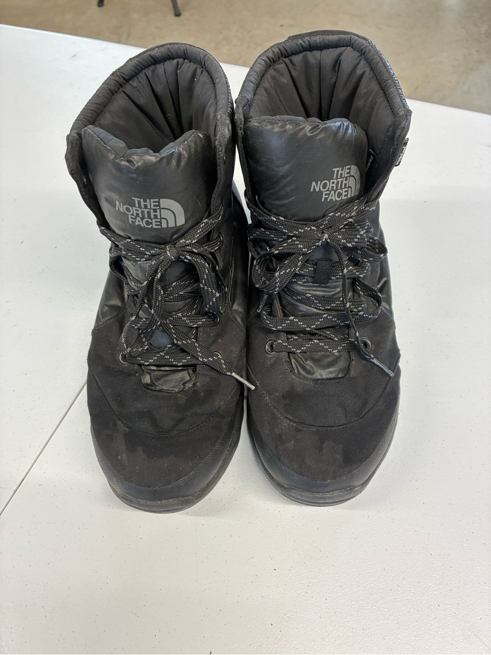 The North Face Black Men's hydroseal primaloft hiking outdoor boots.